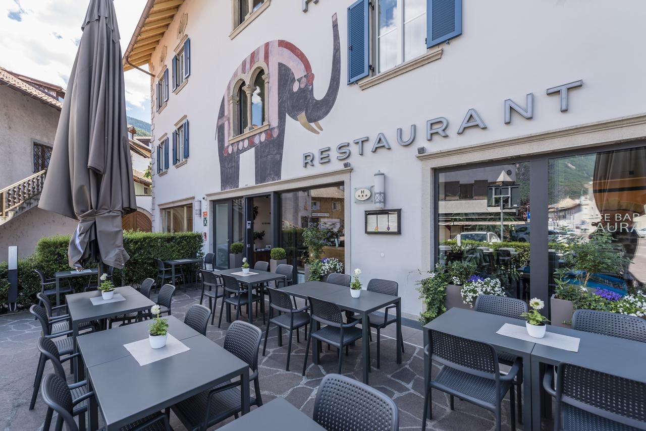 Hotel Elefant Ora / Auer Exteriér fotografie