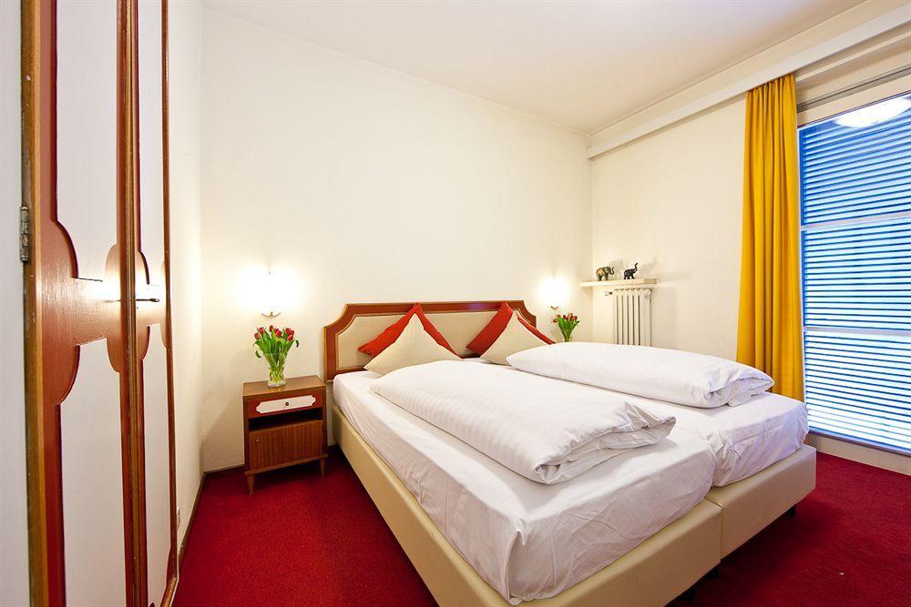 Hotel Elefant Ora / Auer Exteriér fotografie