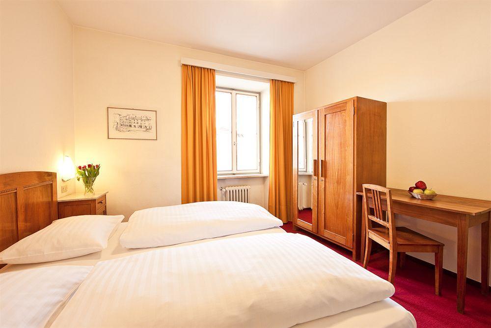Hotel Elefant Ora / Auer Exteriér fotografie