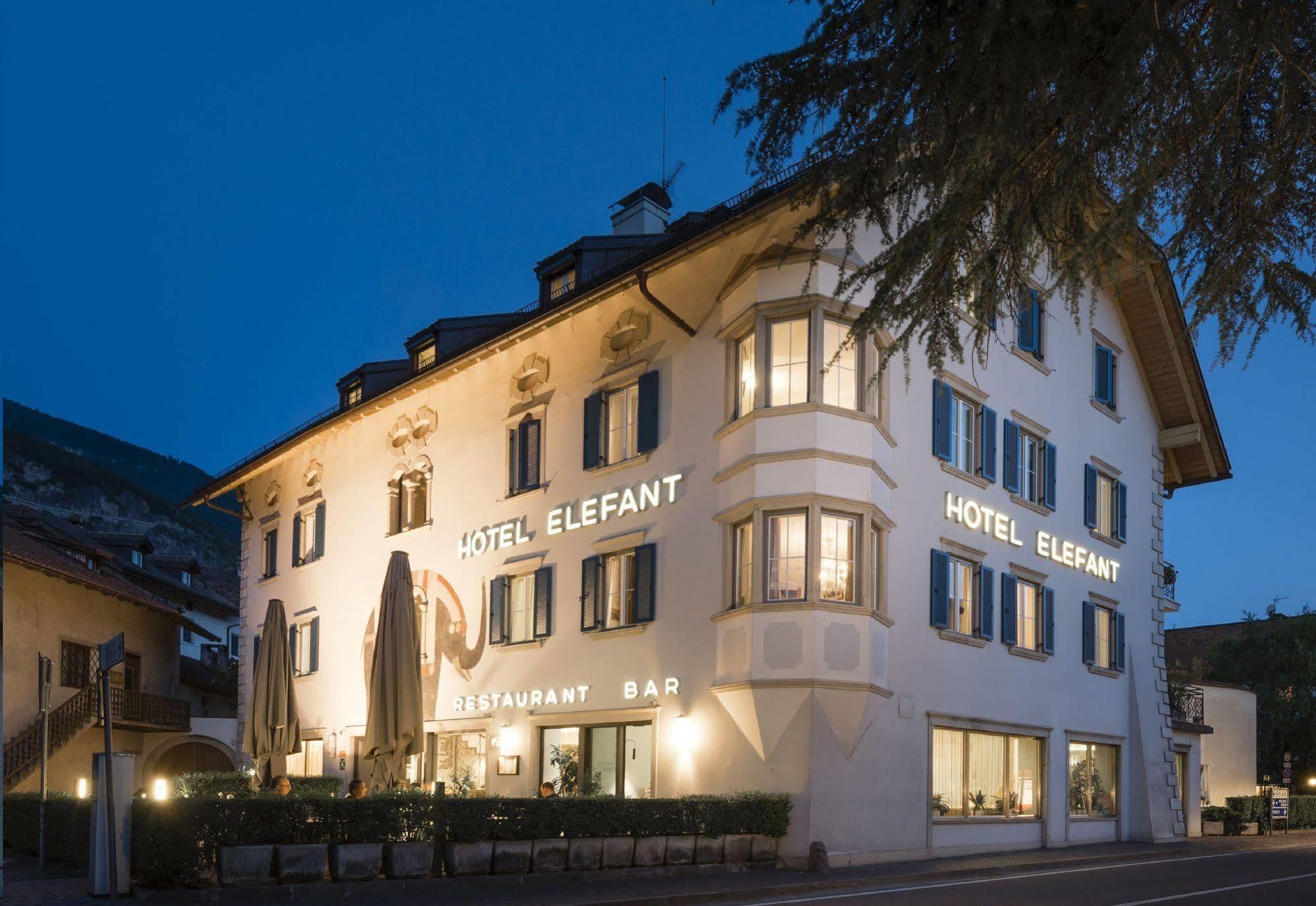 Hotel Elefant Ora / Auer Exteriér fotografie